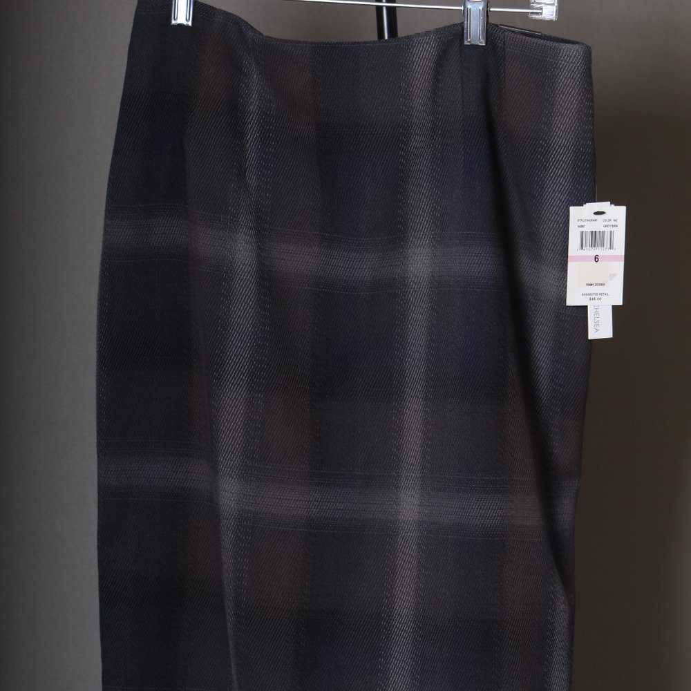 AMANDA & CHELSEA Plaid Skirt